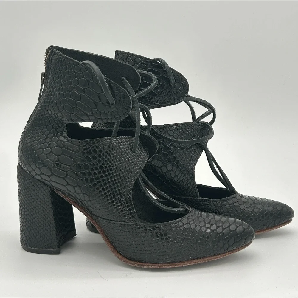 Freebird by Steven Joyce Black Snakeskin Leather Lace Up Heeled Bootie Womens 10